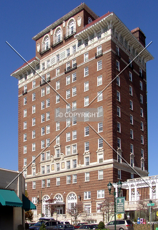 Battery Park Apartments by Chris Patriarca