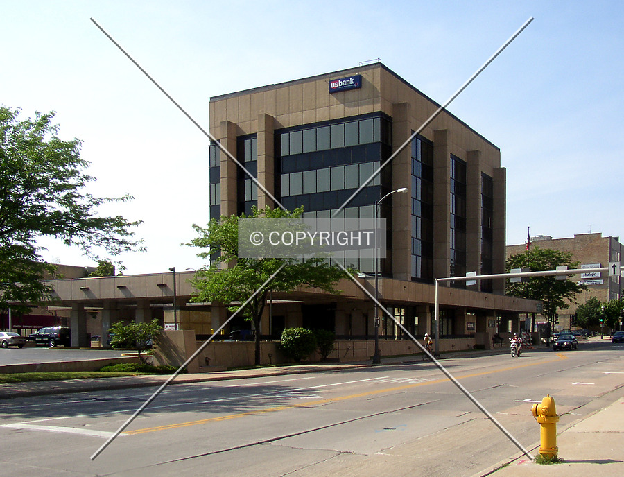 US Bank Building by Chris Patriarca