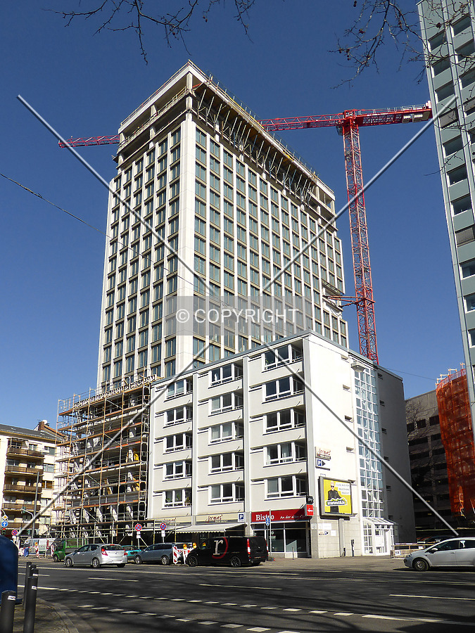 Turm Center by Nephilim