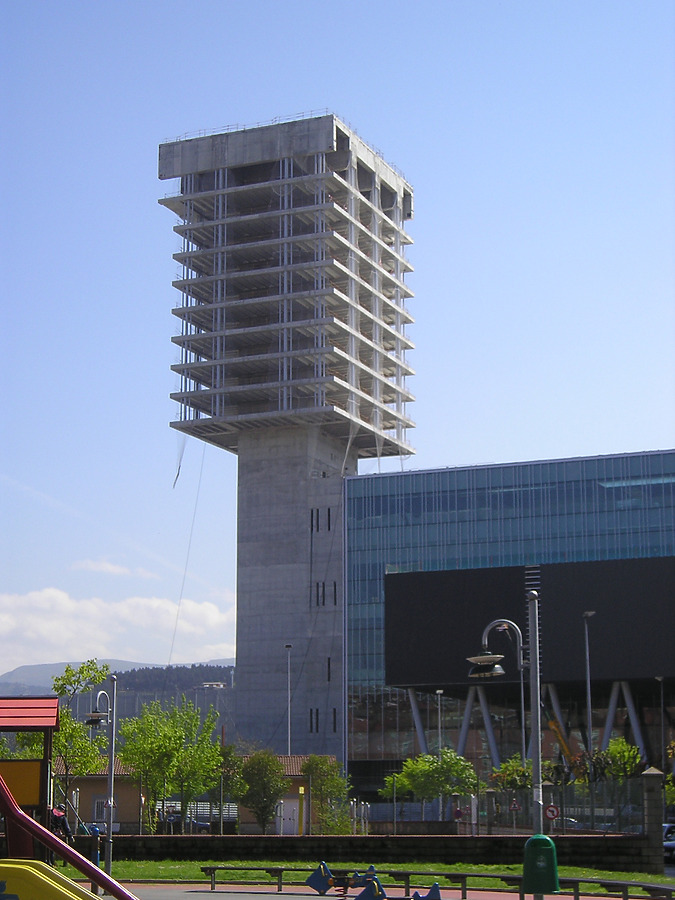 Torre BEC by Mikel Allende