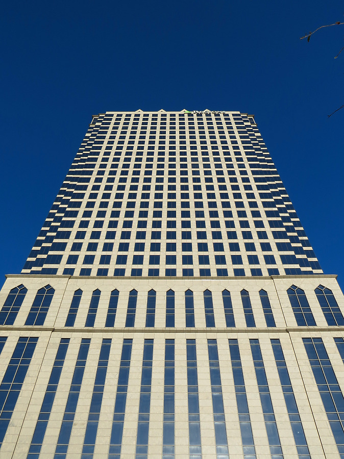 100 North Tampa by James Peacock