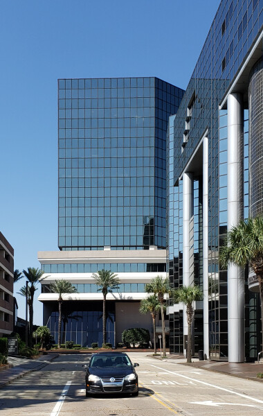 One Lakeway Center