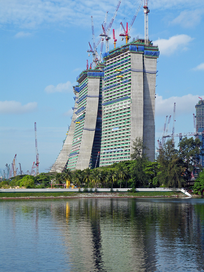 Marina Bay Sands Hotel by Horst Kiechle