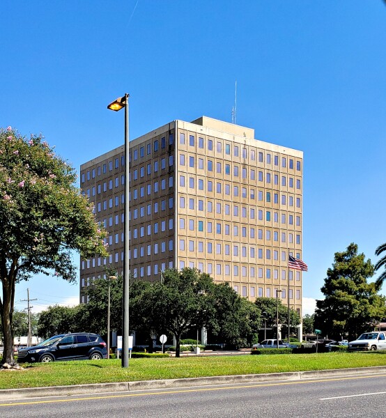 3501 North Causeway