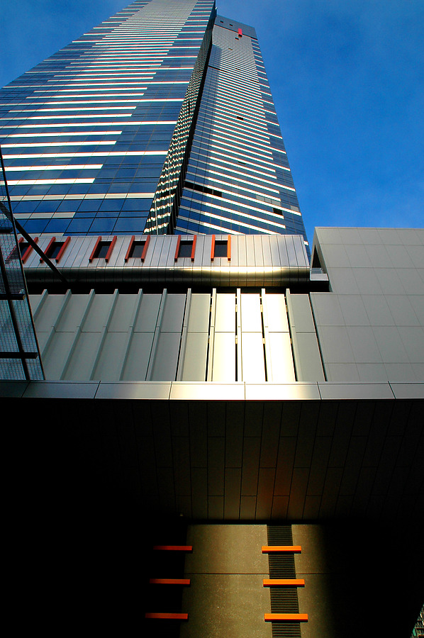 Eureka Tower by John Bek