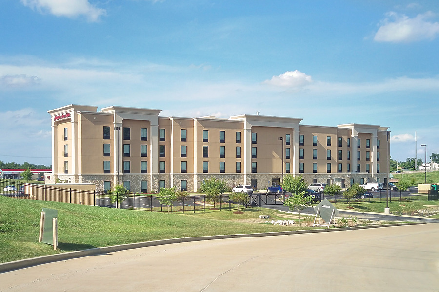 Hampton Inn and Suites Saint Louis / South I-55 by Ryan Hildebrand