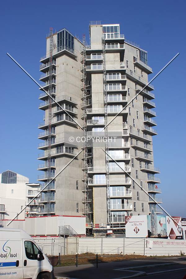 Le Chromosome by Florian Barbier