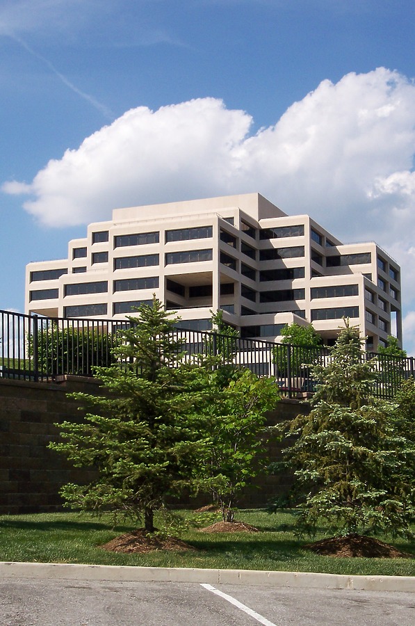 Edward Jones Building by Ryan Hildebrand