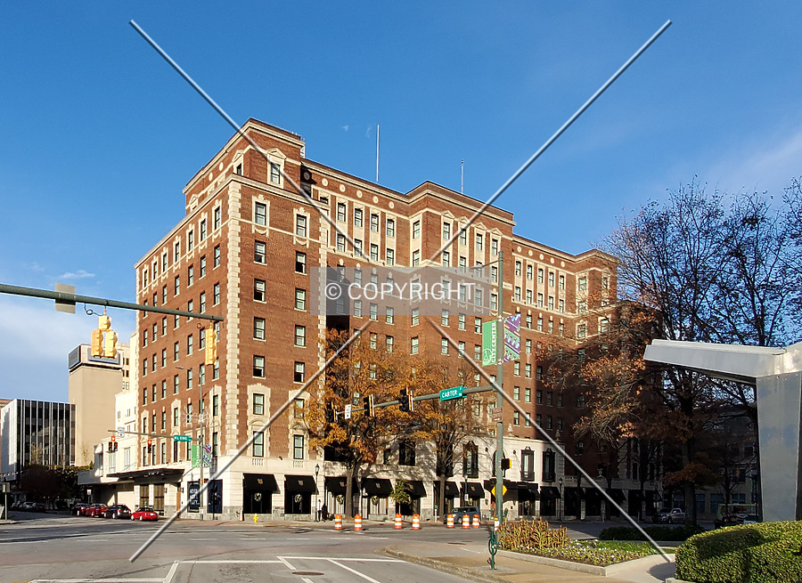 Sheraton Read House by Ryan Hildebrand