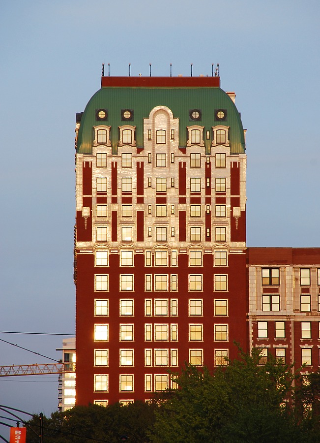 The Blackstone by Huopa