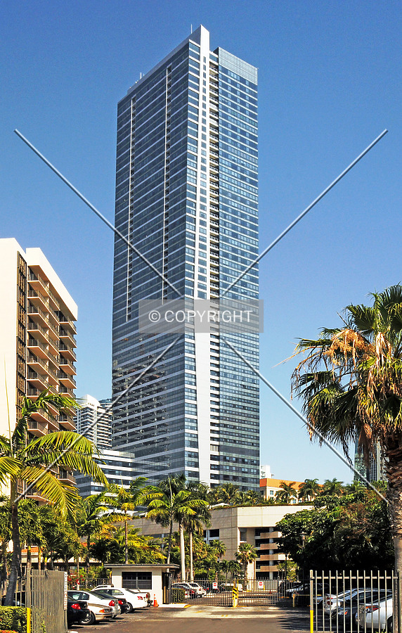 Four Seasons Hotel & Tower Photo 260-901-994 - Stock Image - SKYDB