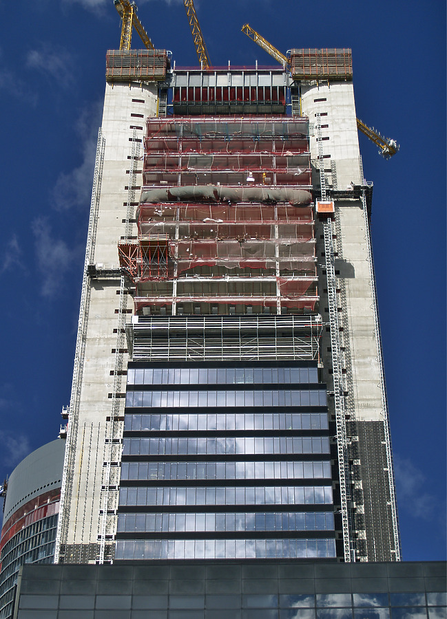 Torre Caja Madrid by Cesar Serrano