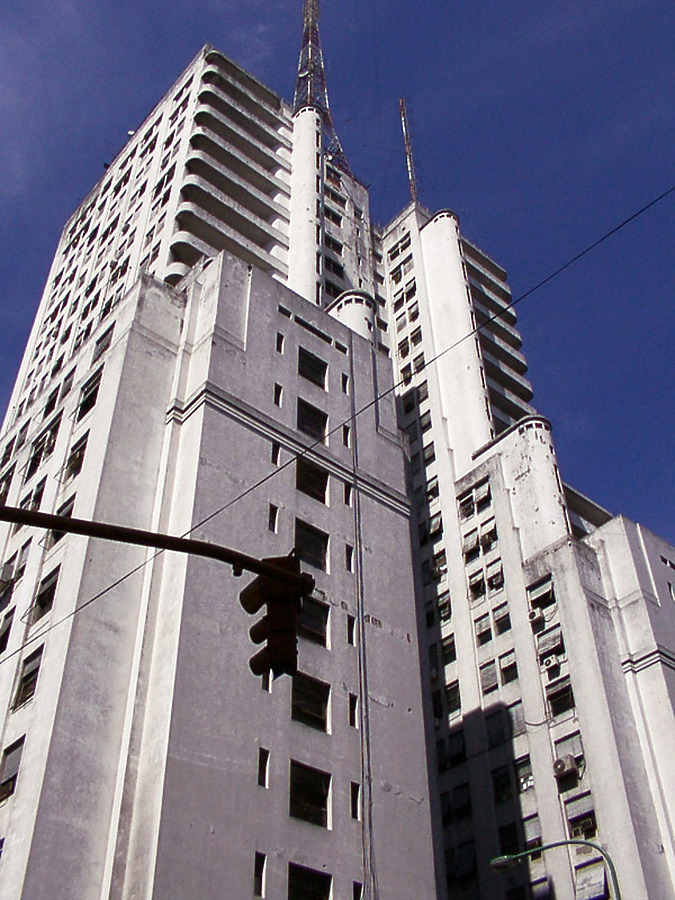 Edificio Ministerio de Obras Públicas de la Nación by Daniel Kieckhefer