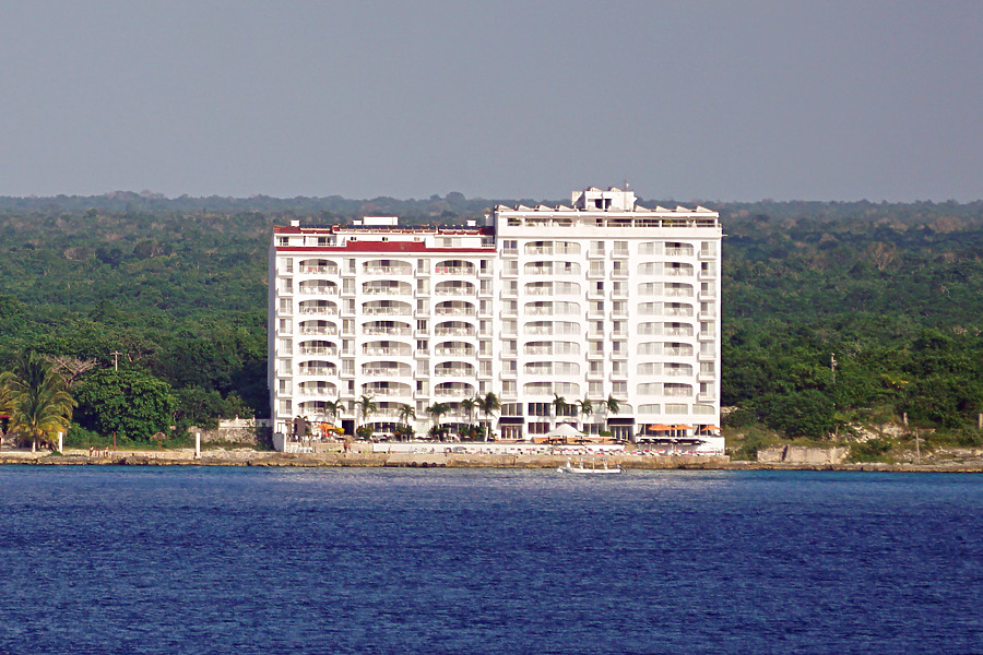 Coral Princess Hotel & Resort by Ryan Hildebrand