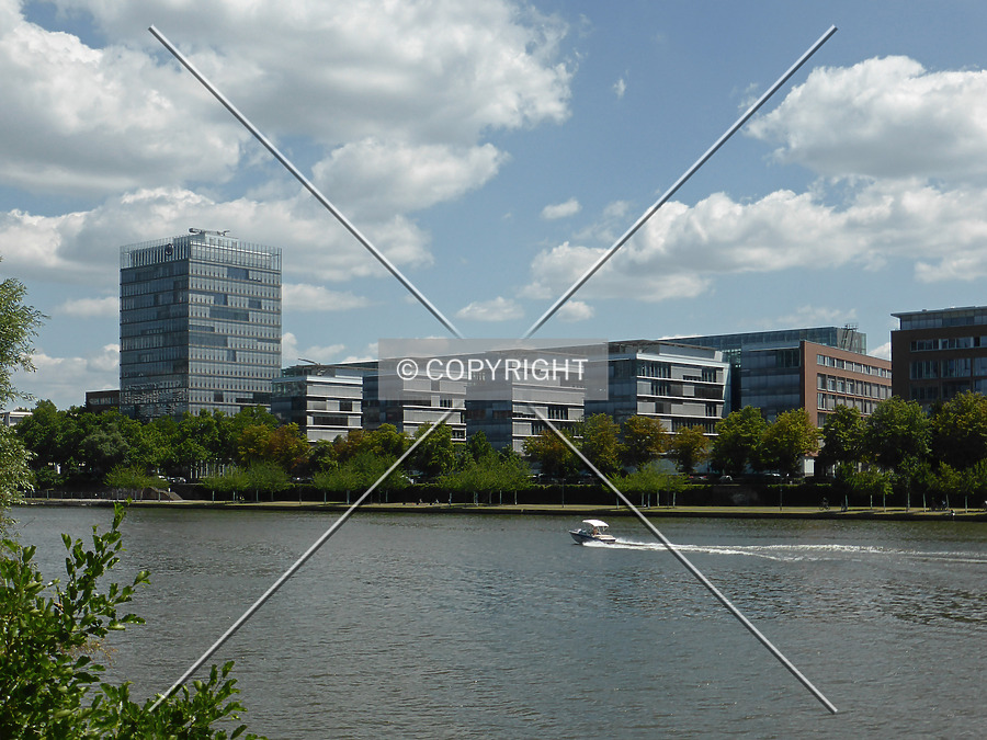 Allianz-Kai by Nephilim