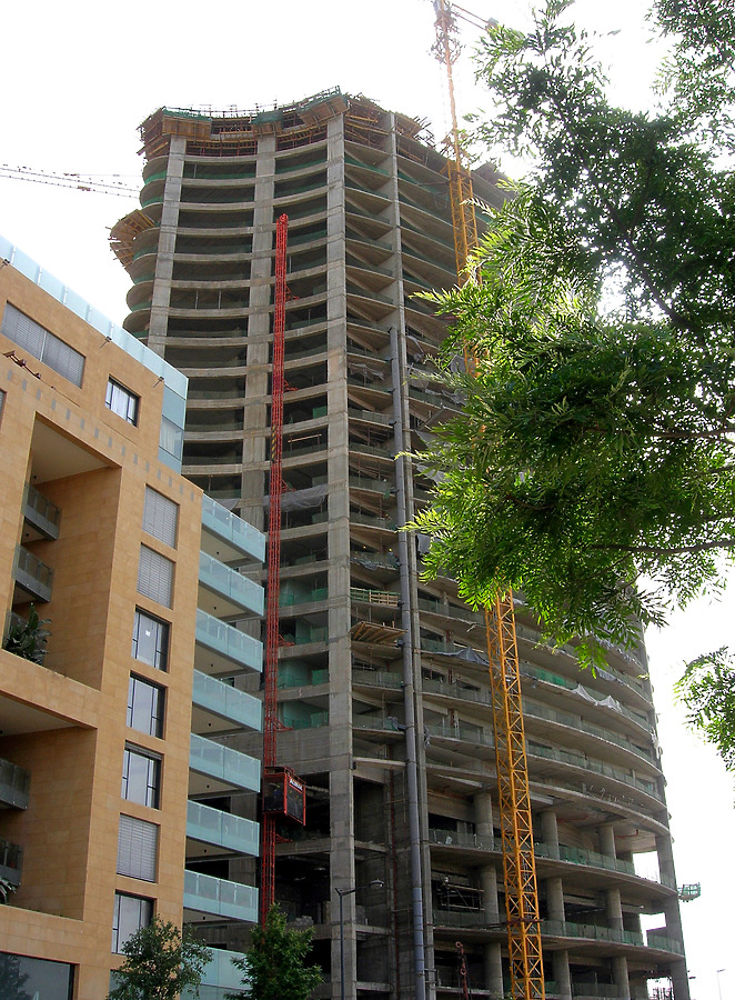 Four Seasons Hotel by Nareg Karamanoukian