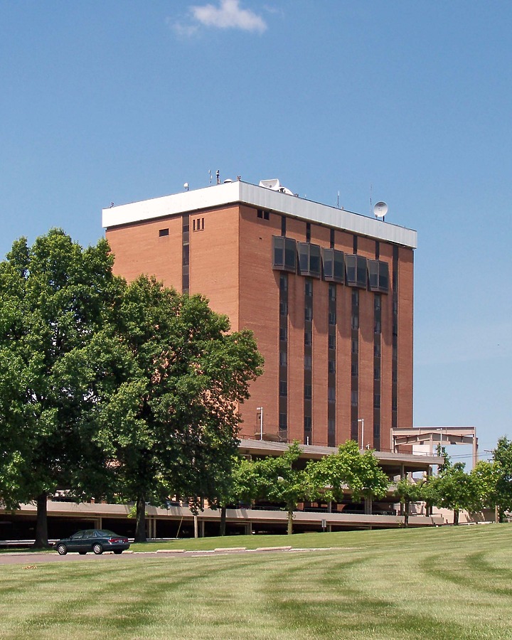 Executive Office Suites by Ryan Hildebrand