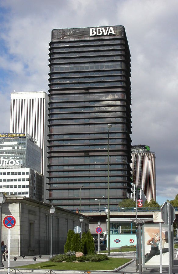 Banco de Bilbao by Cesar Serrano