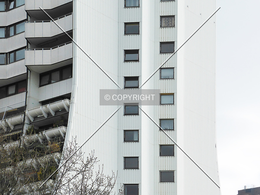Wohnpark Alterlaa - Block C5-C8 by Nephilim