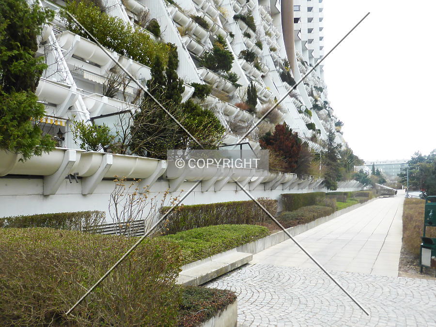 Wohnpark Alterlaa - Block B3-B8 by Nephilim