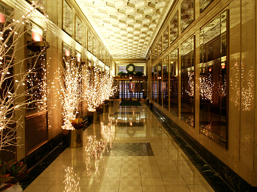 25 East Washington by Daniel Kieckhefer