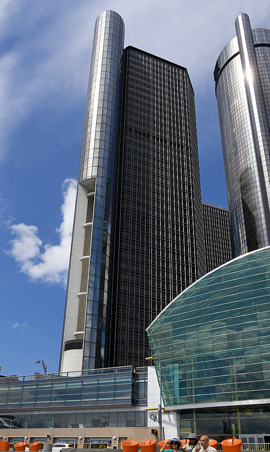 Renaissance Center 400 Tower by John W. Cahill