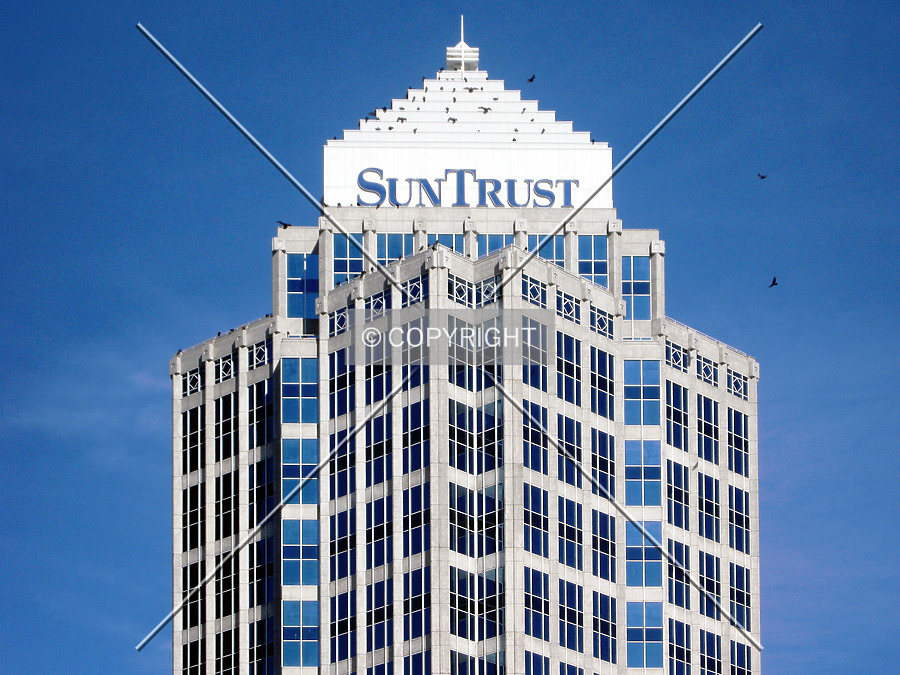 SunTrust Financial Centre by Jorge Molina