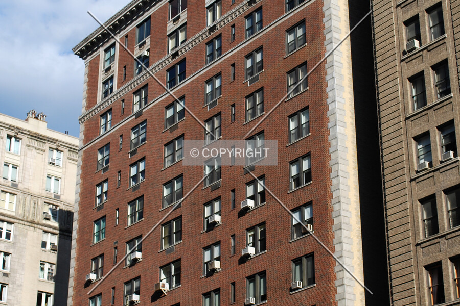 911 Park Avenue