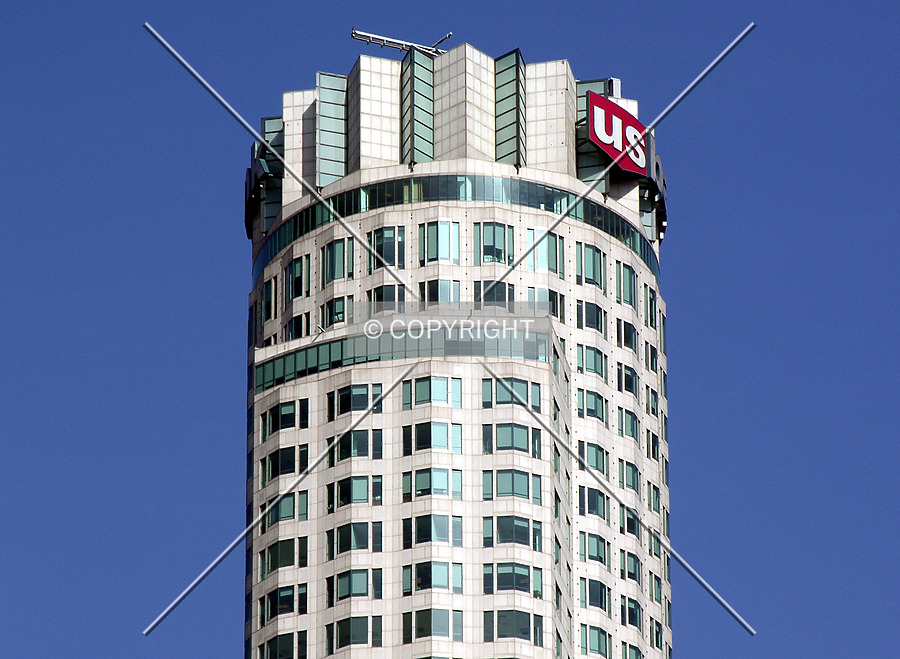 US Bank Tower by Chris Patriarca