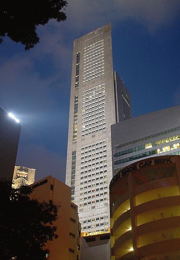OUB Centre by Edmund Teo
