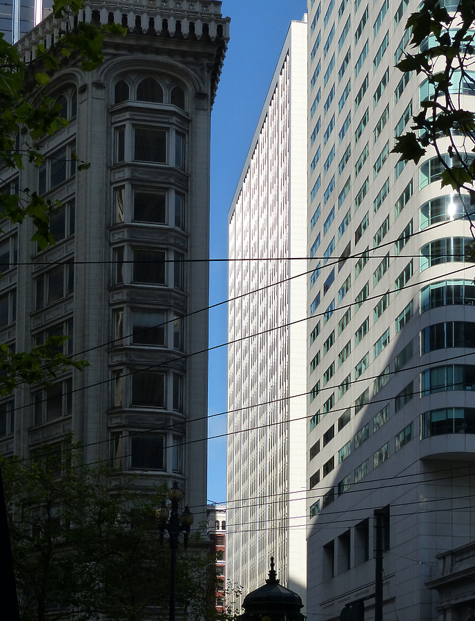 100 Montgomery Street by Nate Lindsey