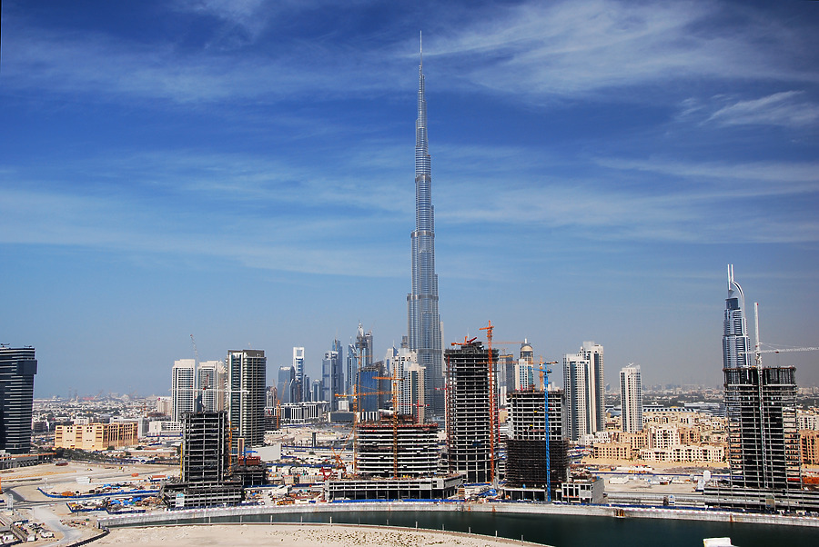 Burj Khalifa by Nareg Karamanoukian