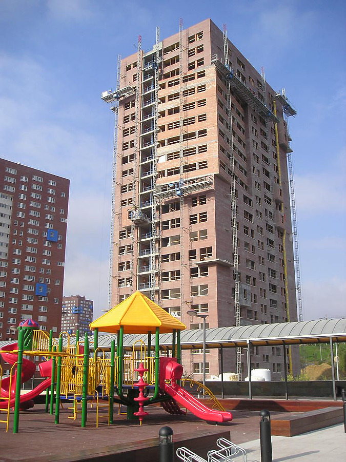 Torre IX by Mikel Allende