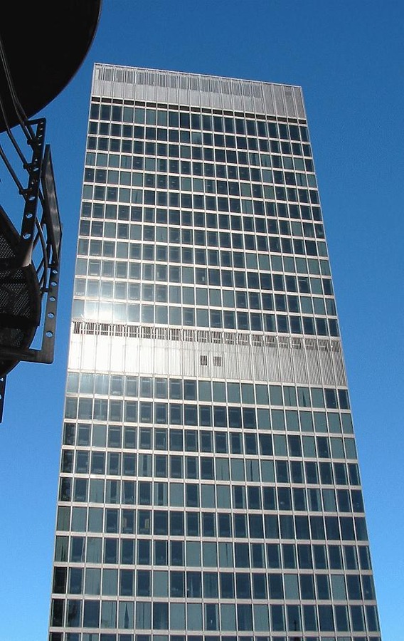 Aviva Tower by Jonathan Smith