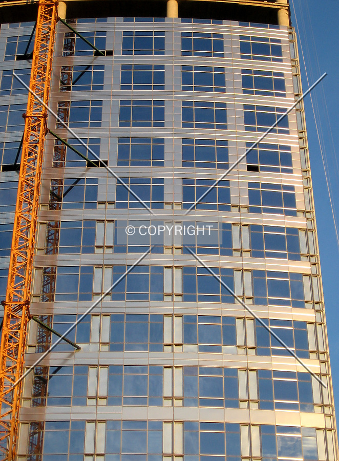Torre Repsol YPF by Maximiliano Buono