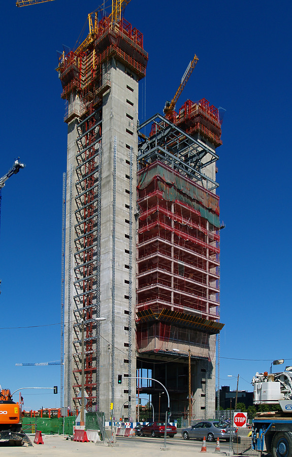Torre Caja Madrid by Cesar Serrano