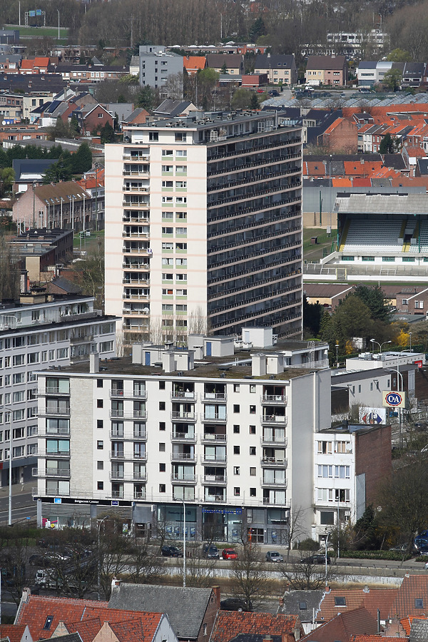 Residentie Van Kesbeeck by Michiel van Dijk