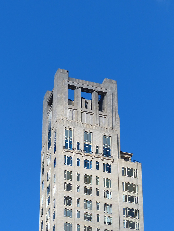 520 Park Avenue by Nate Lindsey