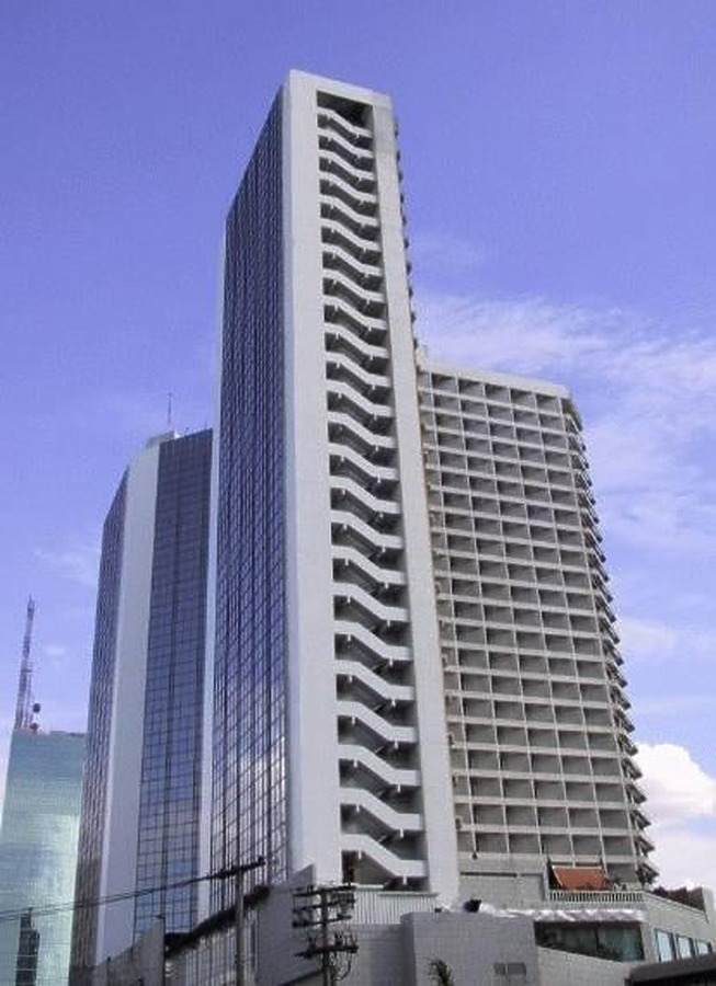 Royal Orchid Sheraton Hotel by Huopa