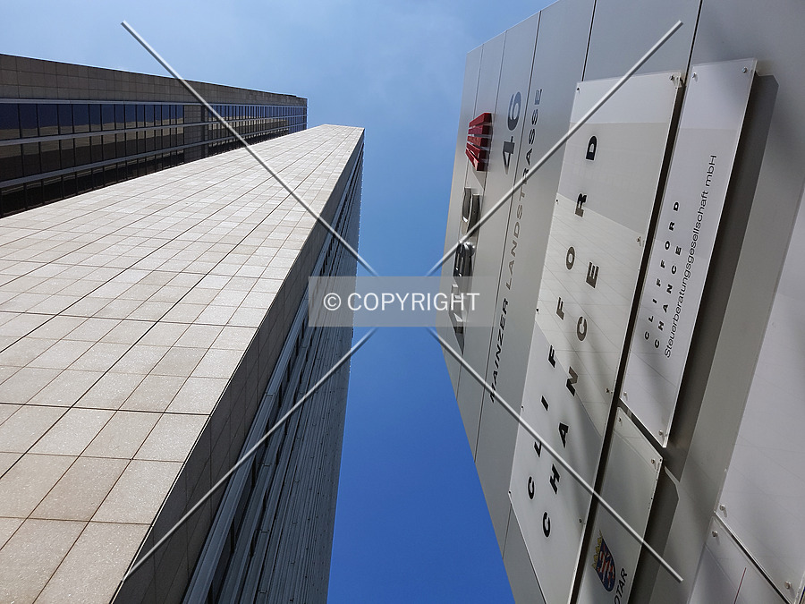 Frankfurter Büro Center by Nephilim