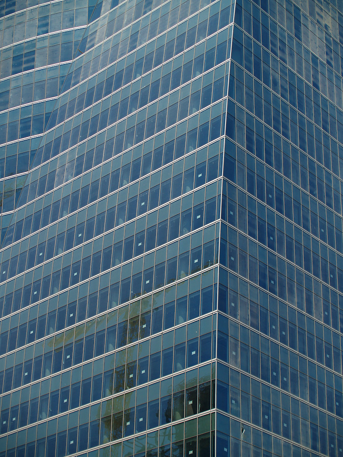 Torre Espacio by Cesar Serrano