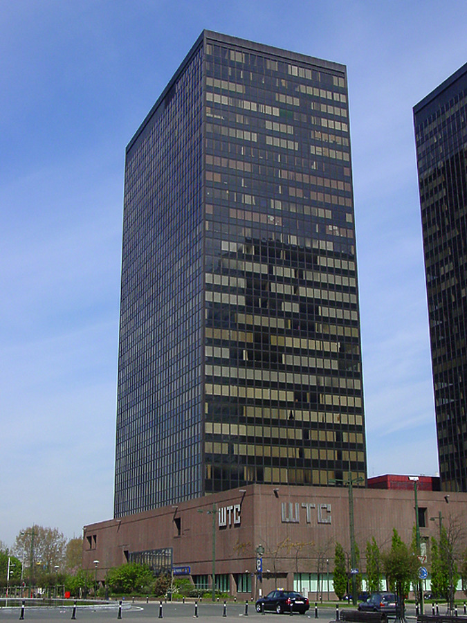 World Trade Center Tower II by Michiel van Dijk