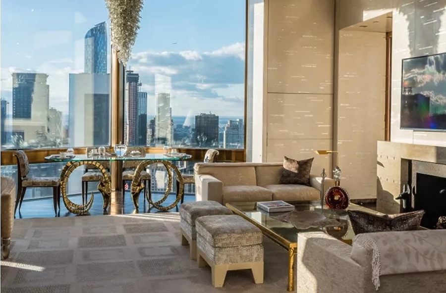 Four Seasons Hotel by Four Seasons