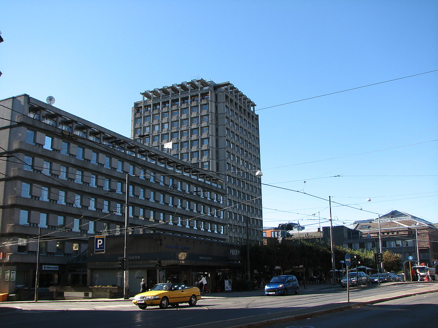 Ind-Eks huset by Kjetil Balog