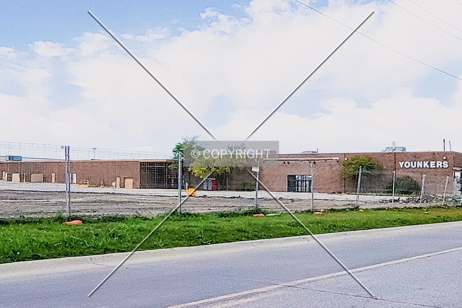 Crossroads Mall