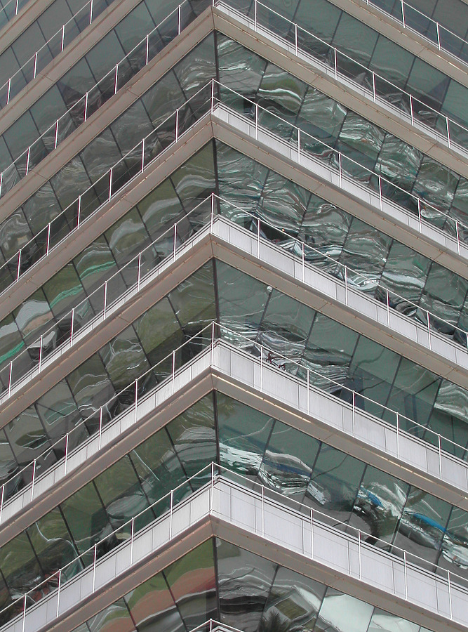 Torre Mapfre by David Guija
