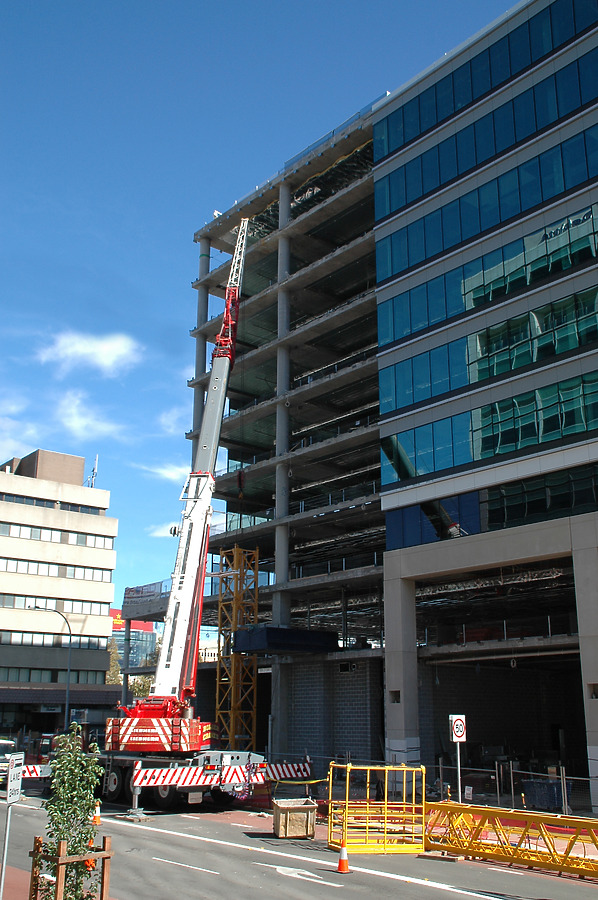 25 Smith Street by John Bek