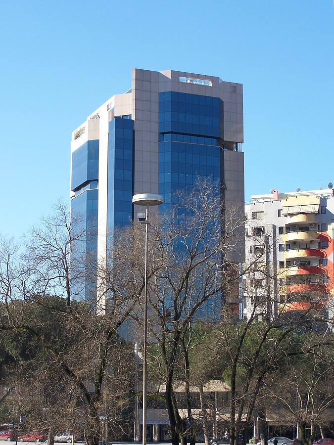 Twin Tower I by Florian Barbier