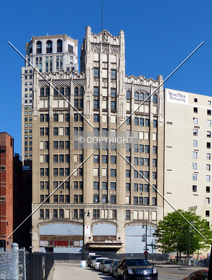 Metropolitan Building by Nate Lindsey