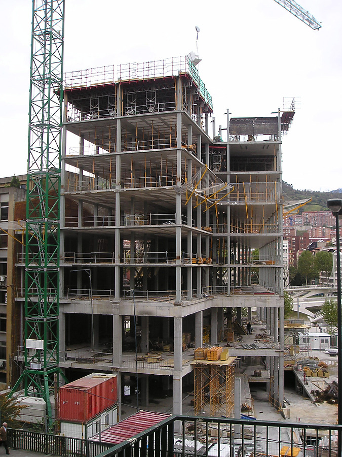 Isozaki Atea I by Mikel Allende